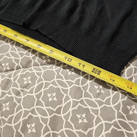 Black V-Neck Sweater with Embroidered Dog Design - Picture 11 of 11